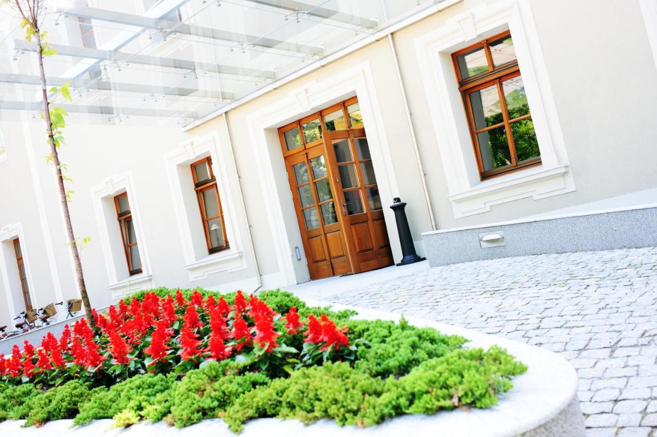 Hotel Zamek Lubliniec Exteriör bild